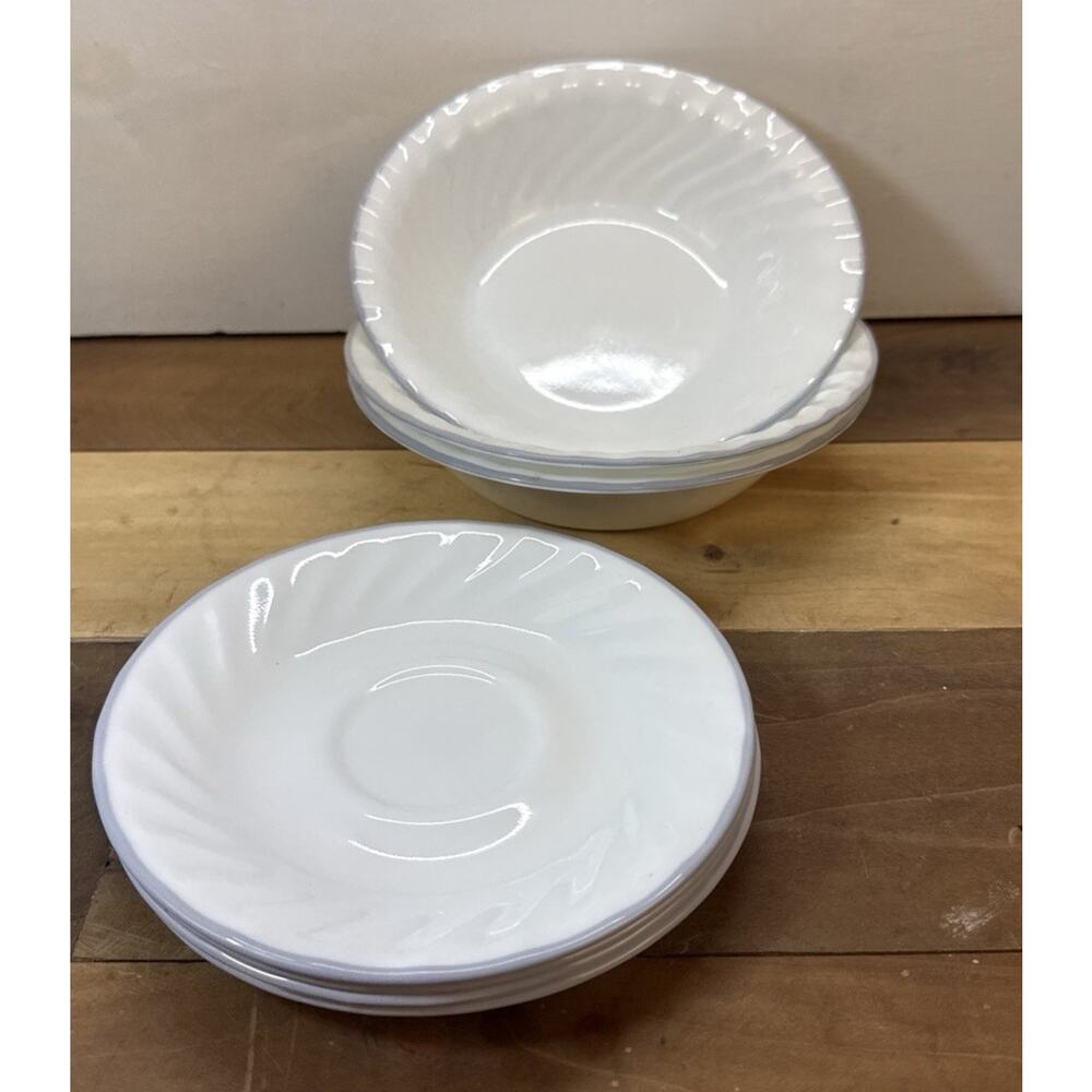 7 Piece Set VTG CORELLE bowls (3) Saucers (4) Winter Meadow
